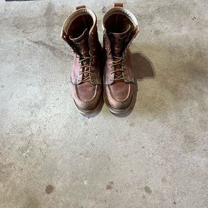 Thorogood Moc Toe boots